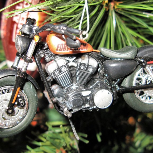 HARLEY-HALLMARK-COMPLETE SET 19 BIKE ORNAMENTS 1999-2017-EXCELLENT CONDITION! - Picture 9 of 11